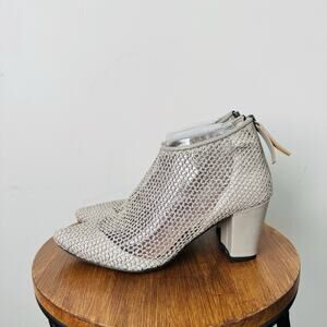 All Black Gray Woven Knit Heeled Ankle Boots Women’s Size 7.5